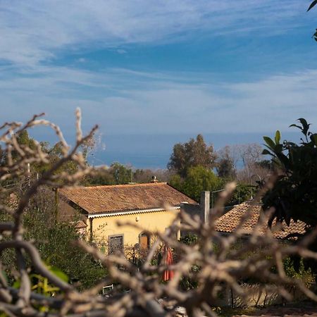 Готель Le Casette Nel Borgo Ачиреале Екстер'єр фото